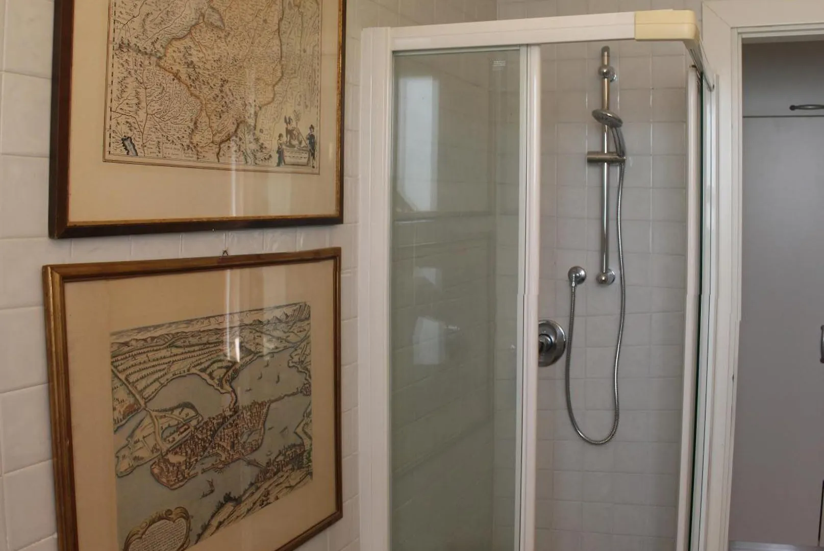 Luminous Stylish Quiet 150M2, Tre Torri Apartment Milan